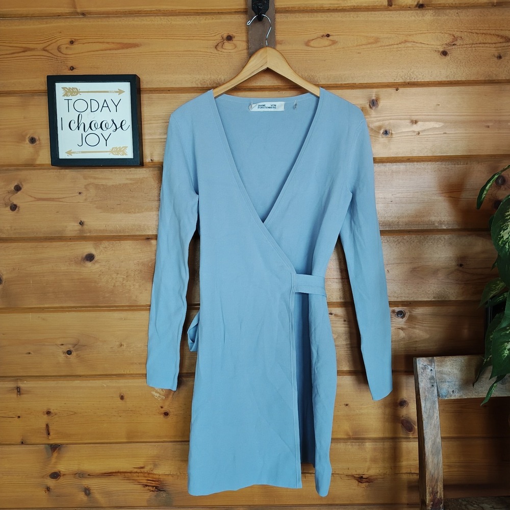 Diane von Furstenberg 10767 DVF Blue VNeck Wrap Sheath Dress Stretch Luxury Sz M